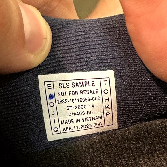 NWOT Asics GT-2000 14 Navy Blue / Gold / Cream RARE Unreleased colorway US 9 - Picture 8 of 9